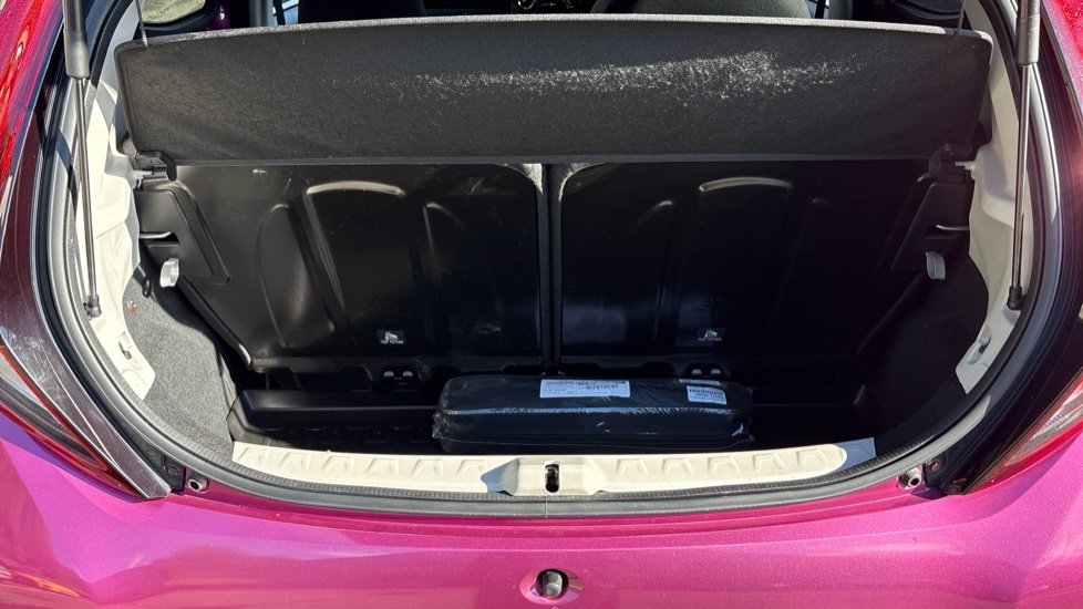 Toyota Aygo X X-cite 5 FL19HXX Purple #4
