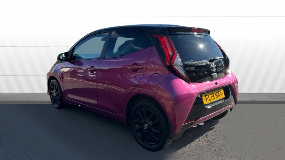 Toyota Aygo X X-cite 5 FL19HXX Purple #2