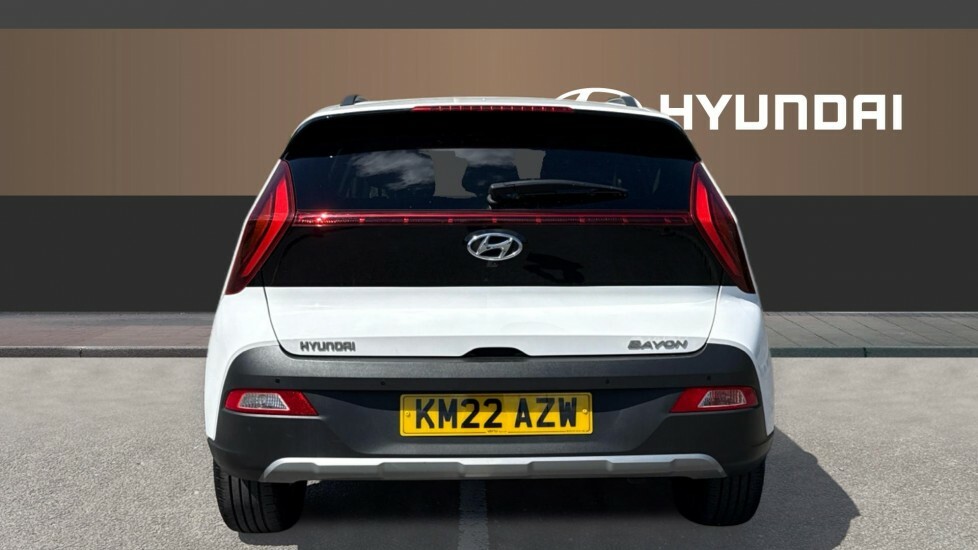 Hyundai Bayon Premium White #6