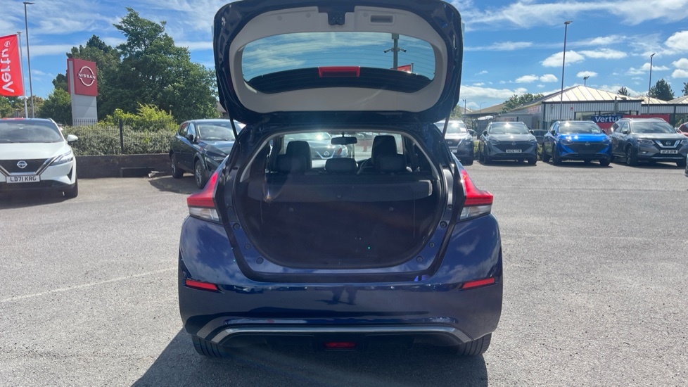 Nissan Leaf Tekna Blue #4