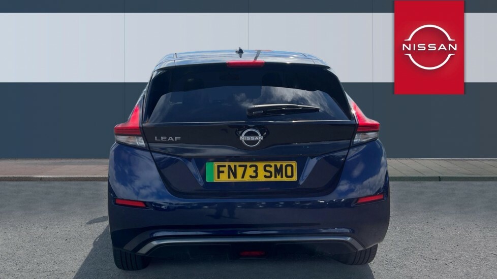 Nissan Leaf Tekna Blue #6