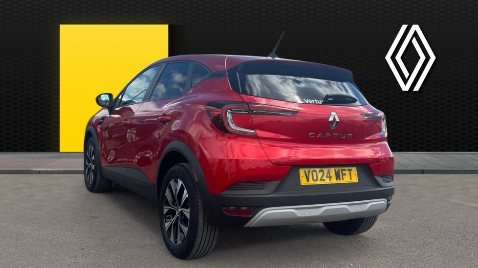 Renault Captur Evolution Red #2