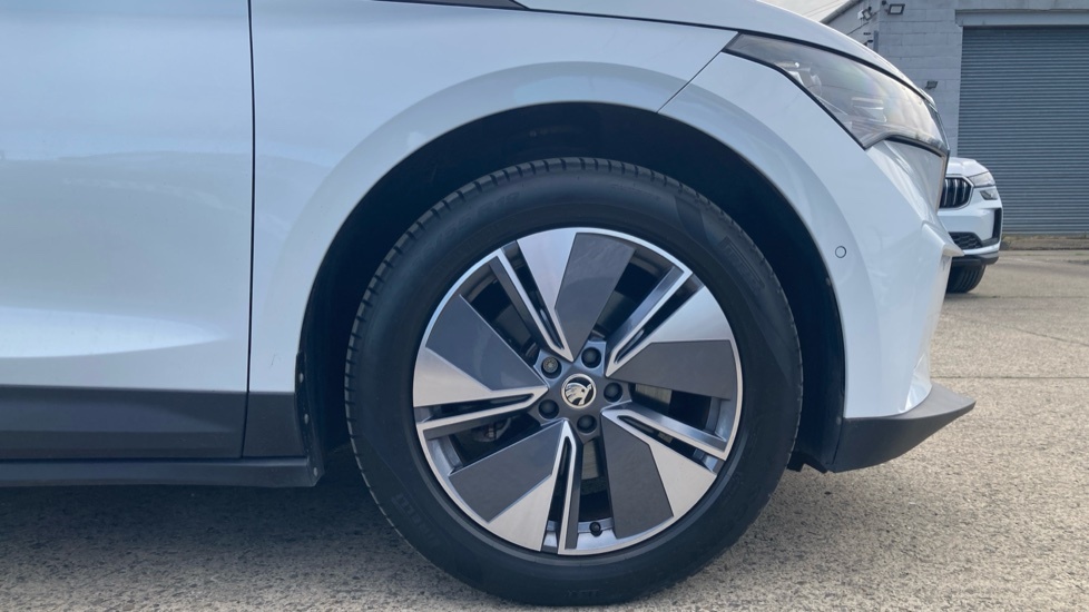 Skoda ENYAQ 60 Ecosuite YB72BJJ White #5