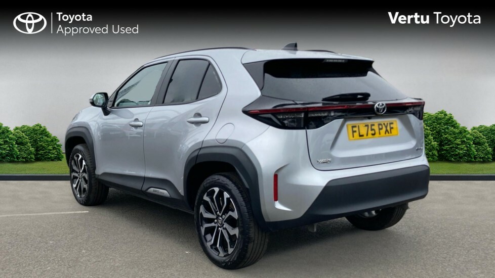 Toyota Yaris Cross Design FL75PXF Silver #4