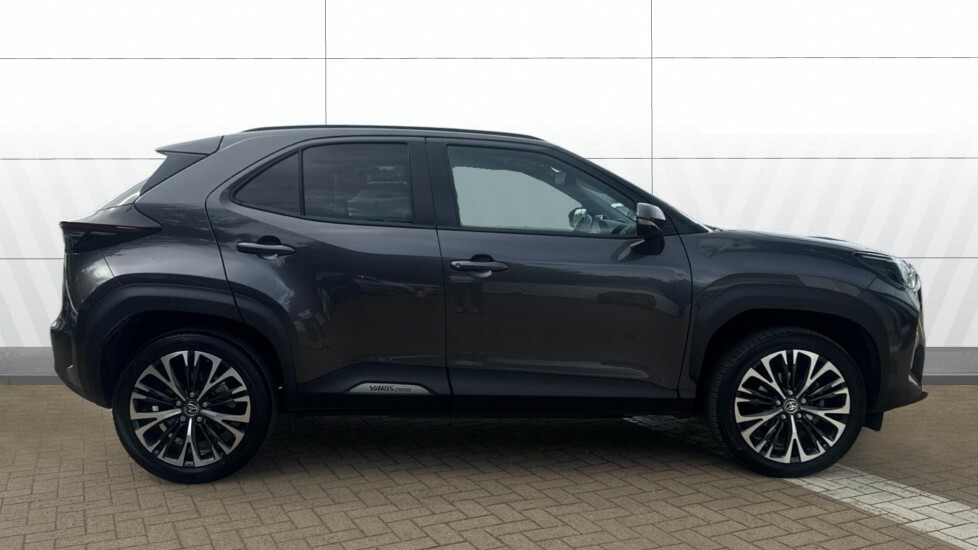 Toyota Yaris Cross Excel Grey #5