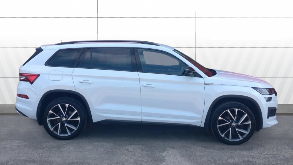 Skoda Kodiaq Sport Line MJ72YNZ White #5