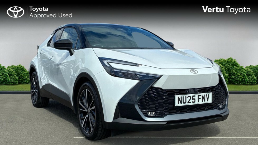 Toyota C-Hr Excel White
