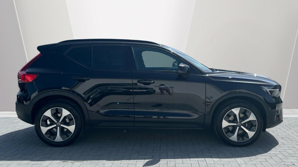 Volvo XC40 Plus YB24OLU Black #3