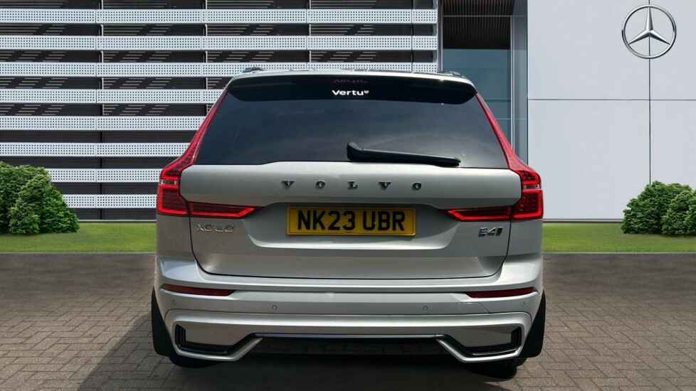 Volvo XC60 Plus Blue #6
