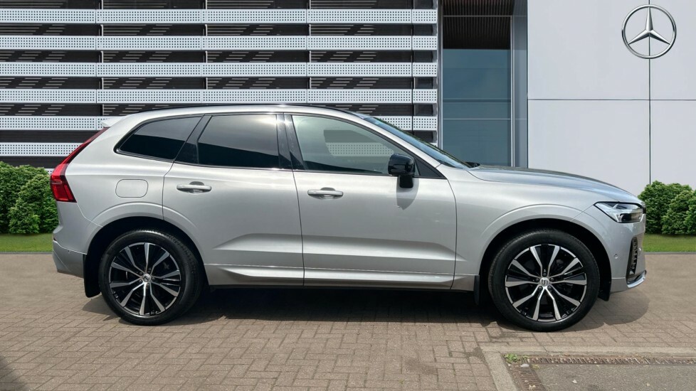Volvo XC60 Plus Blue #5