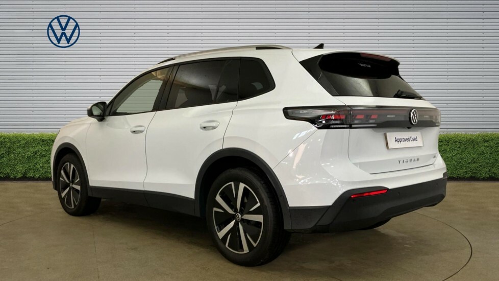 Volkswagen Tiguan Match White #3
