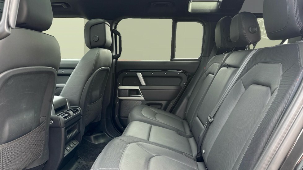 Land Rover Defender 110 X-dynamic Hse WH73HMD Black #4
