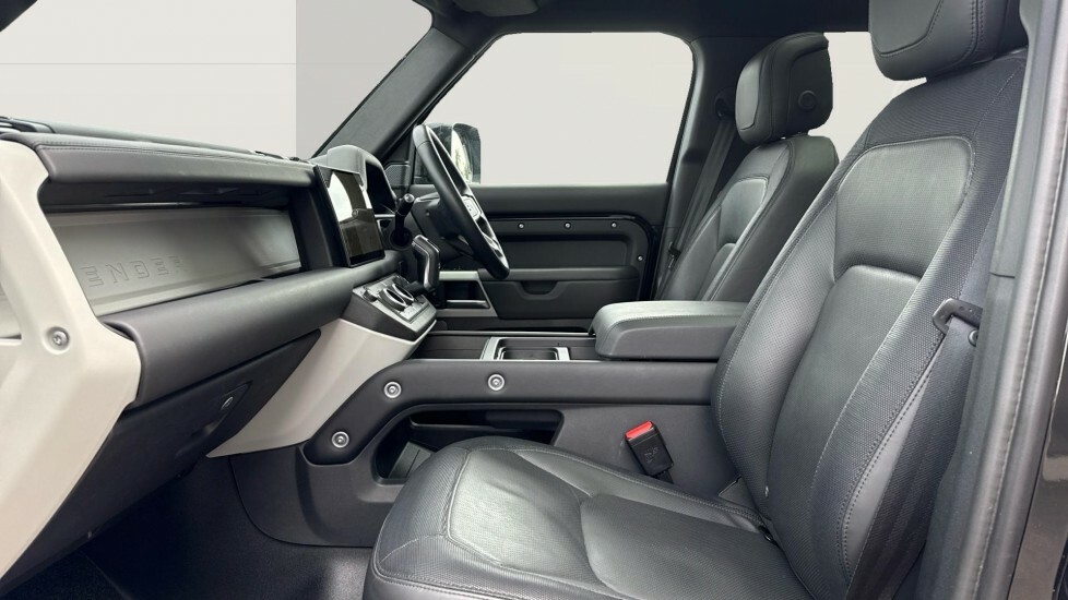 Land Rover Defender 110 X-dynamic Hse WH73HMD Black #3