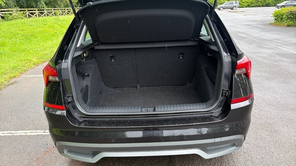 Skoda Kamiq Se Black #4
