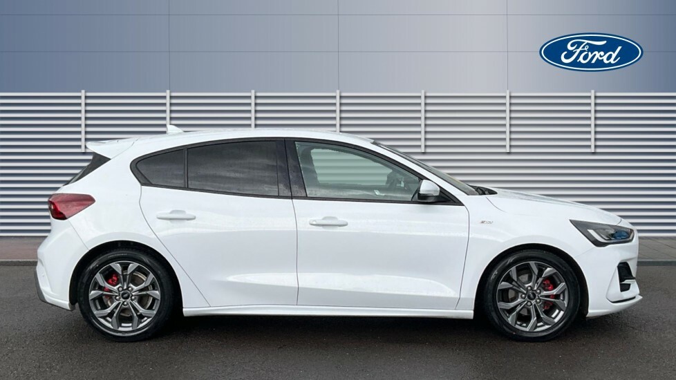 Ford Focus St-line DV24LYY White #5