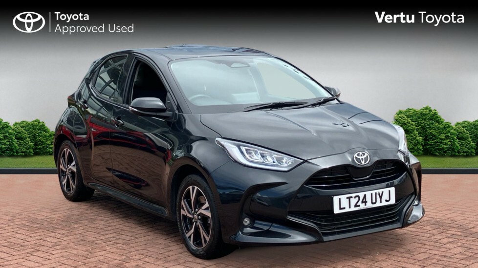 Toyota Yaris Design Black