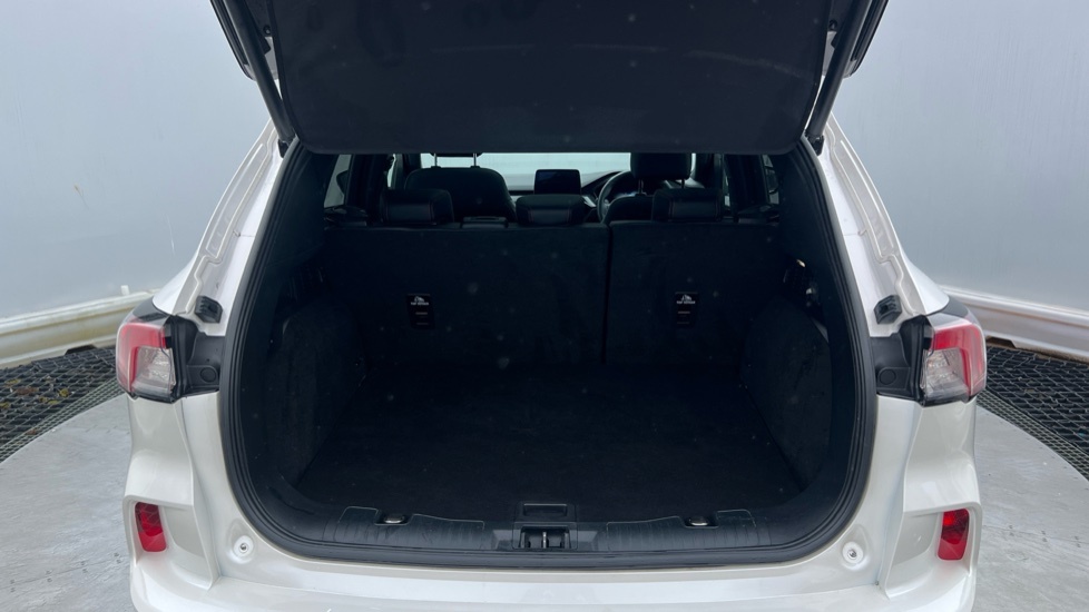 Ford Kuga St-line X Edition VN23CKJ White #4