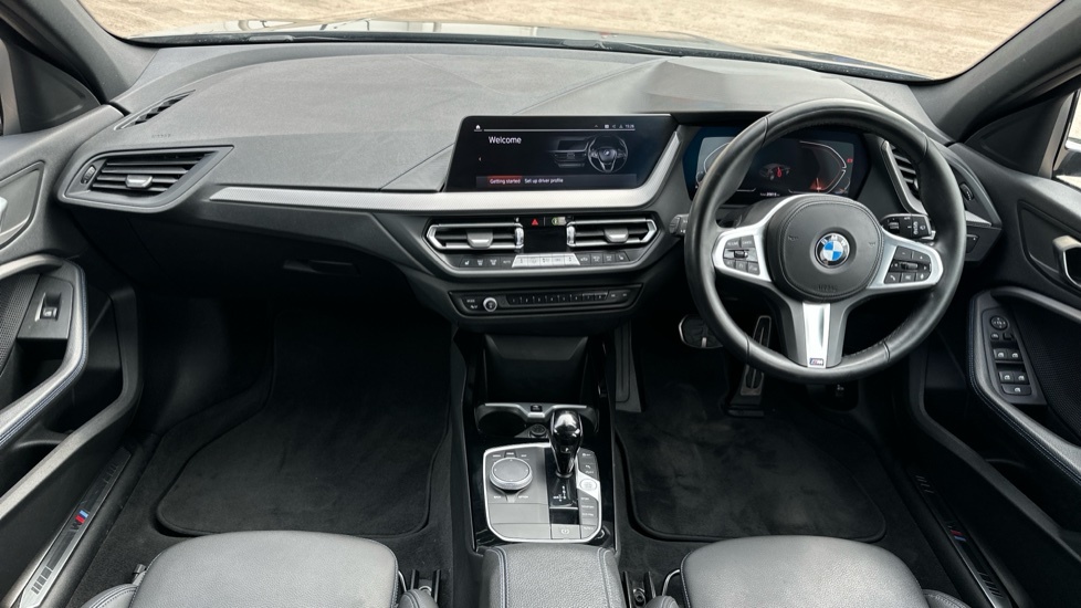 BMW 1 Series M Sport WG23DJY Grey #4