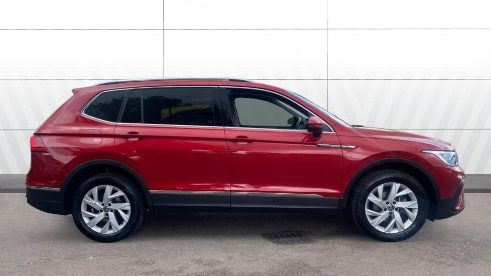 Volkswagen Tiguan Allspace Life NV23ACO Red #5