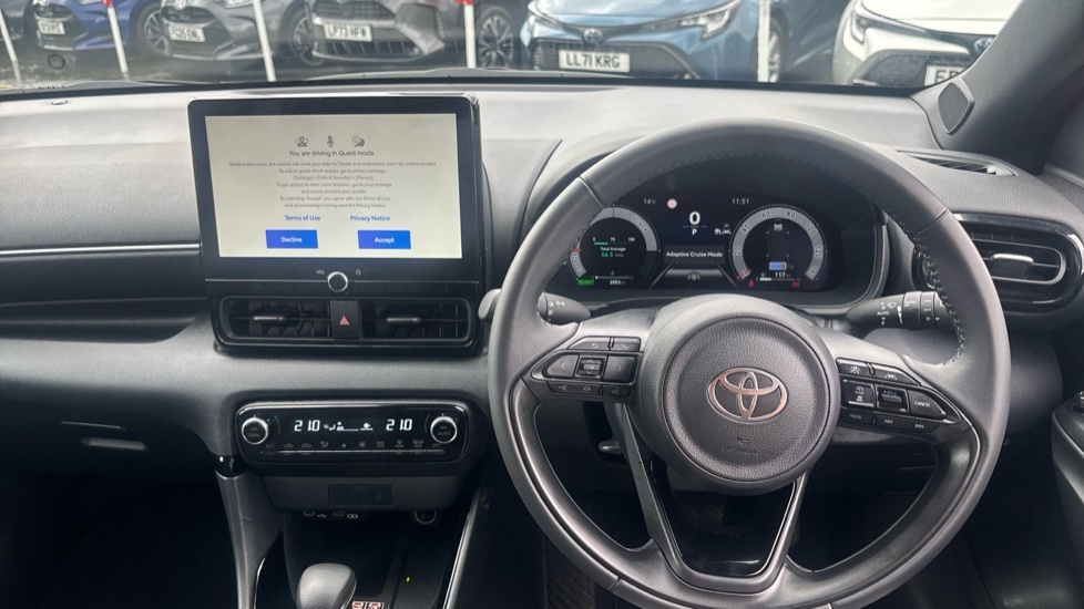 Toyota Yaris Excel Black #6