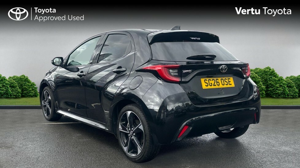 Toyota Yaris Excel Black #4