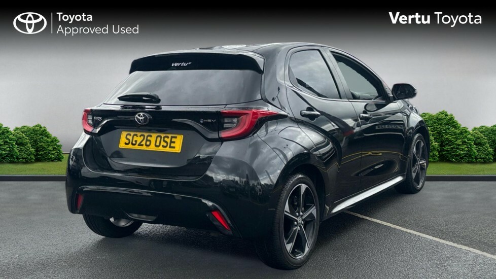 Toyota Yaris Excel Black #2