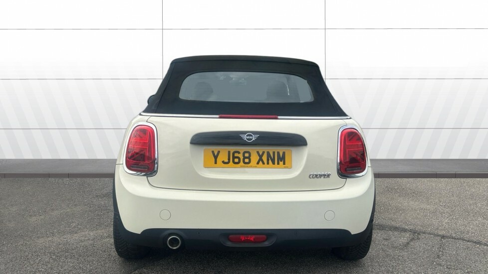Mini Convertible Cooper Classic YJ68XNM White #6