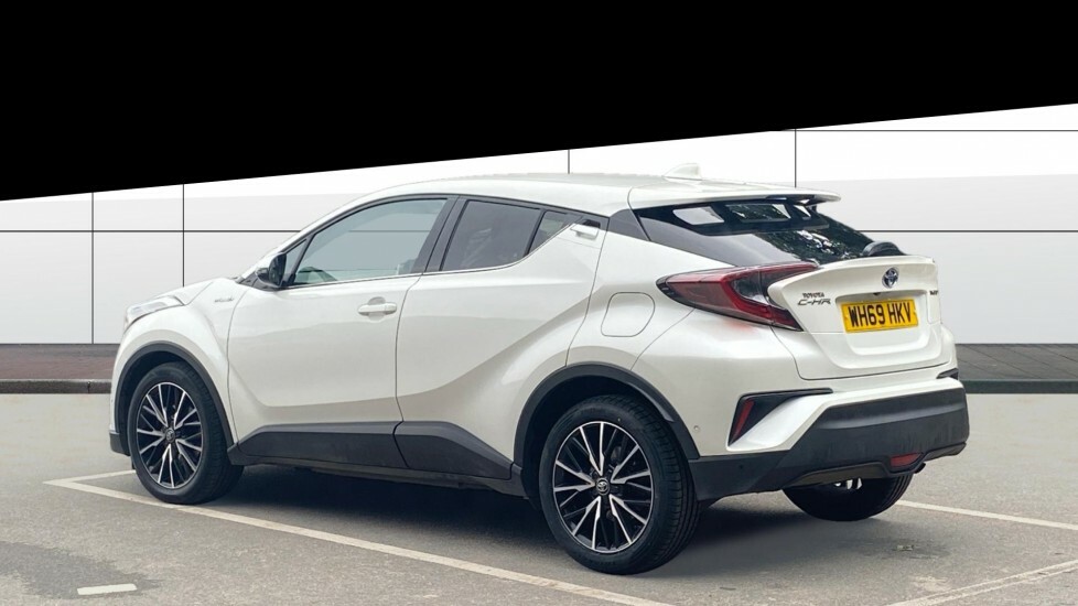 Toyota C-Hr Excel WH69HKV White #2