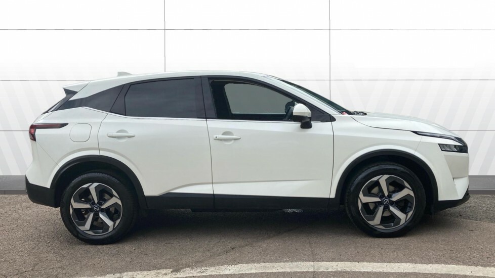 Nissan Qashqai N-connecta NV23KCN White #5