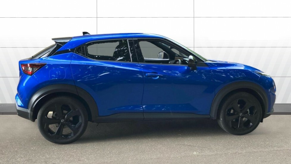 Nissan Juke Tekna Blue #5
