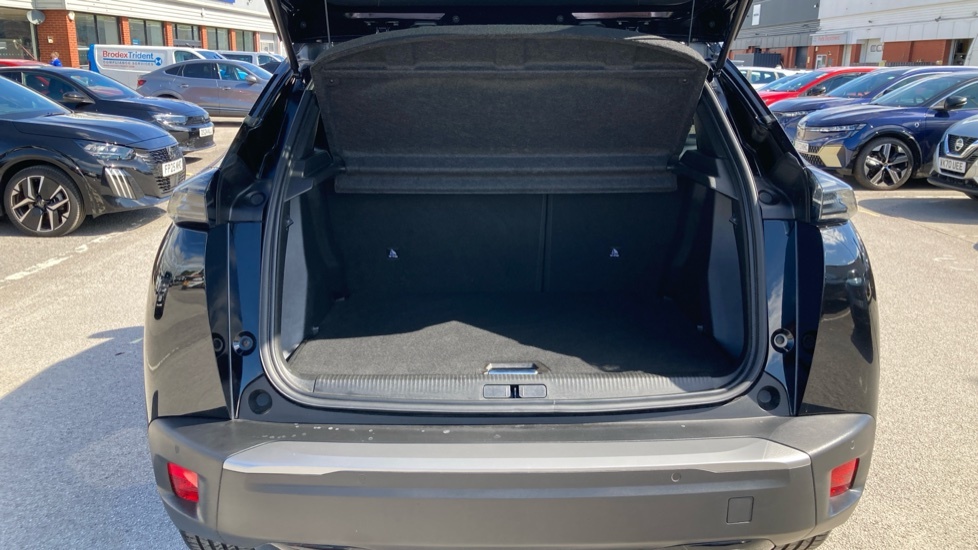 Peugeot 2008 Allure Black #4
