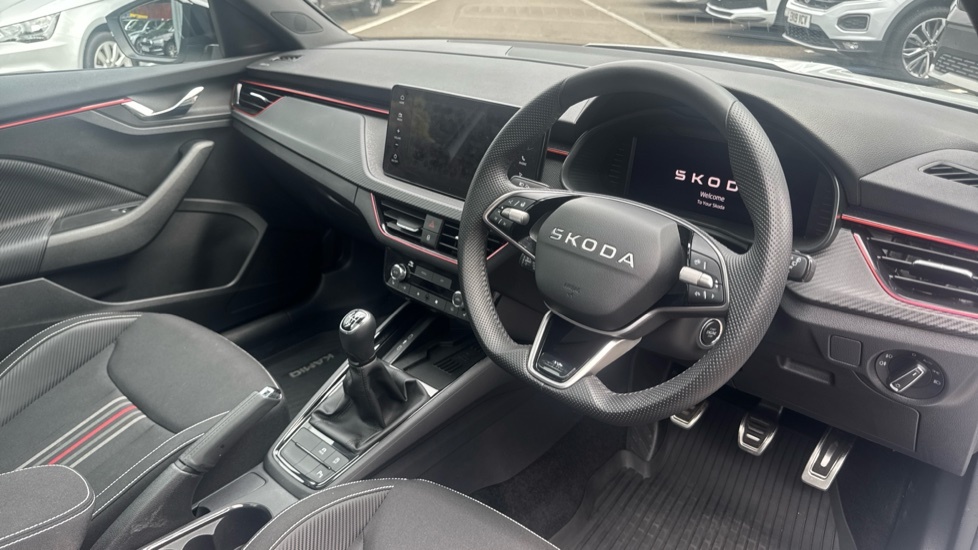 Skoda Kamiq Monte Carlo Edition DE25HBD White #6