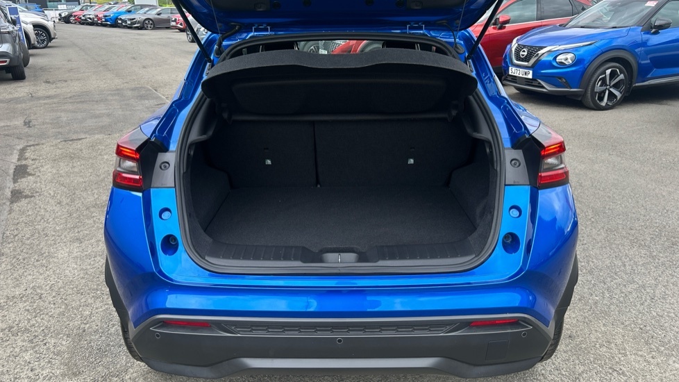 Nissan Juke Tekna Blue #4