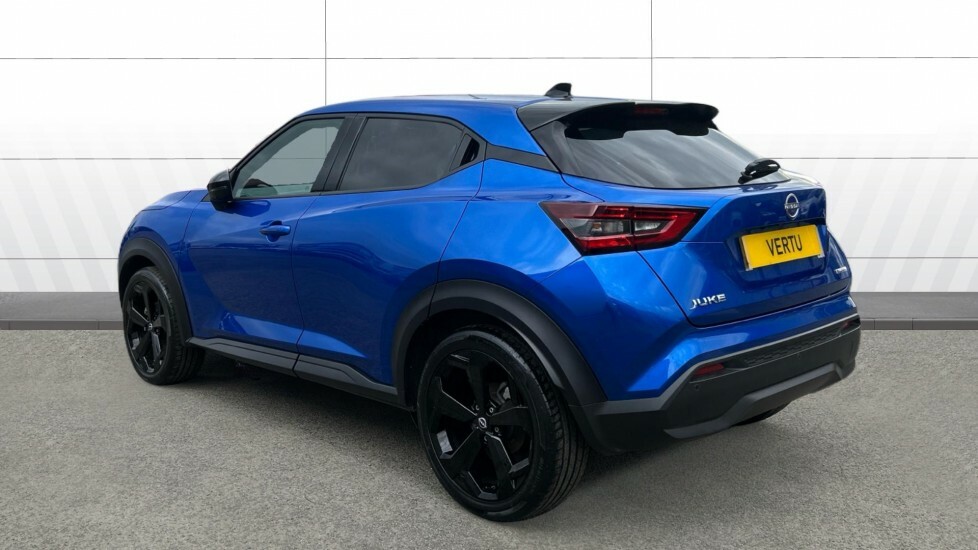 Nissan Juke Tekna Blue #2