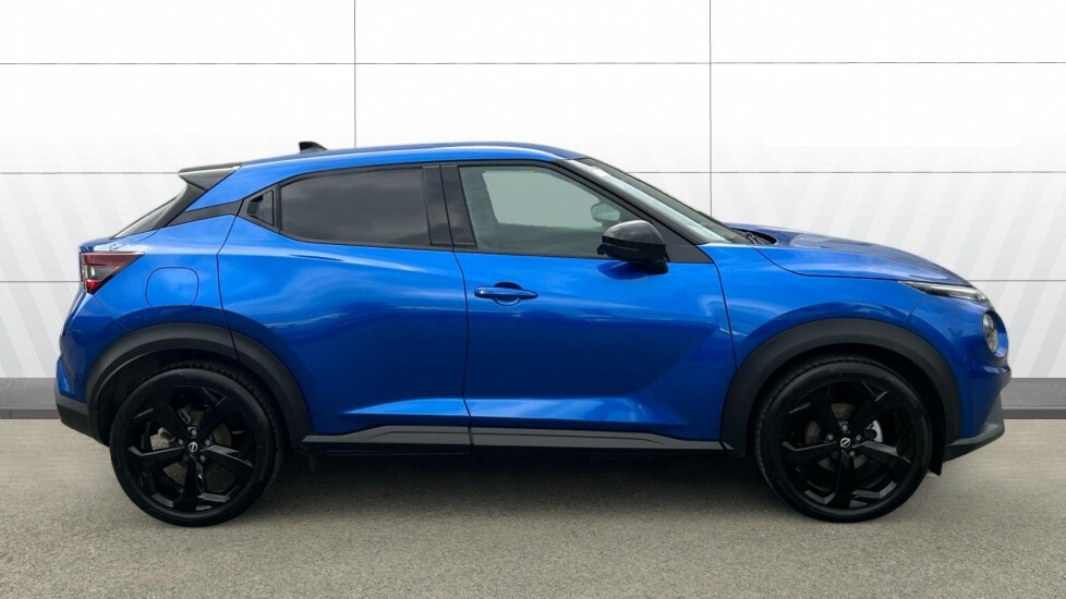 Nissan Juke Tekna Blue #5
