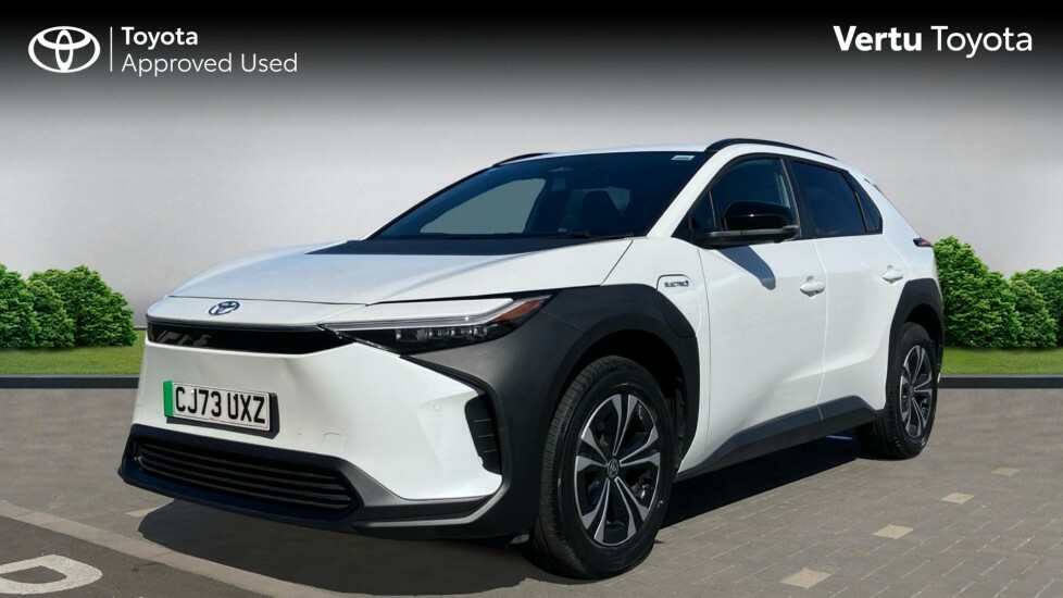 Toyota bZ4X Motion White #3
