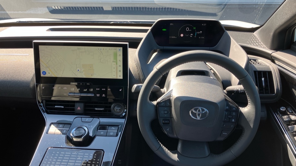Toyota bZ4X Motion White #6
