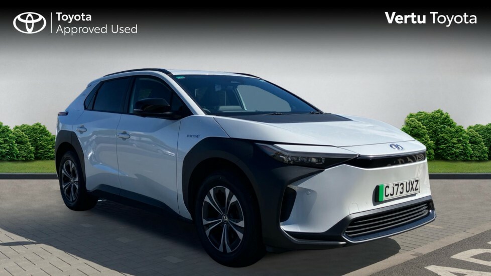 Toyota bZ4X Motion White