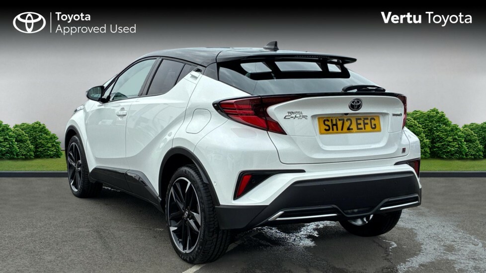 Toyota C-Hr Gr Sport White #4