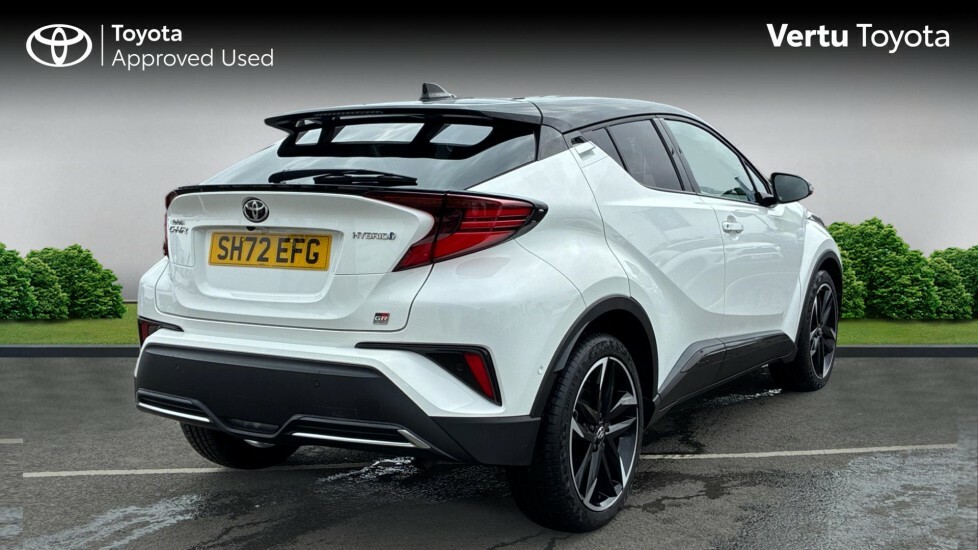 Toyota C-Hr Gr Sport White #2