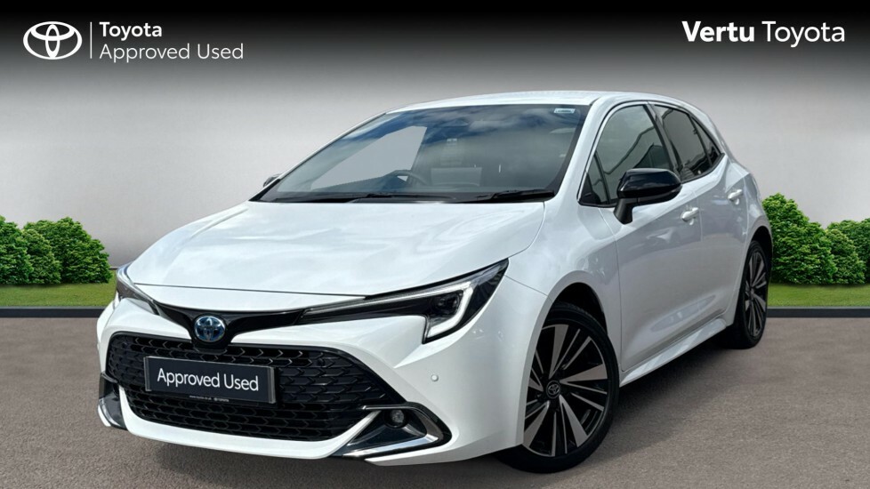Toyota Corolla Design White #3