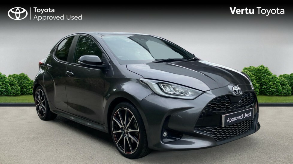 Toyota Yaris Gr Sport Grey