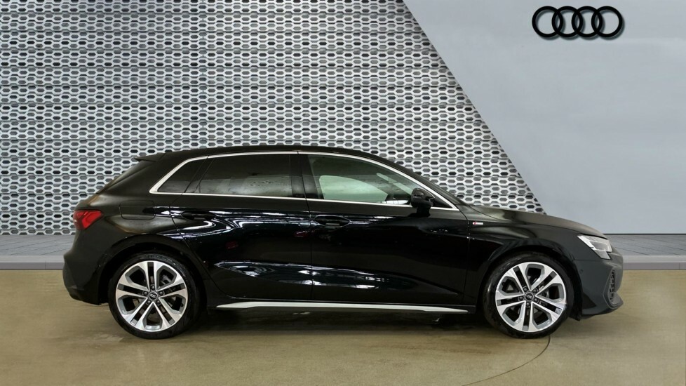 Audi A3 S Line VO26UZX Black #4