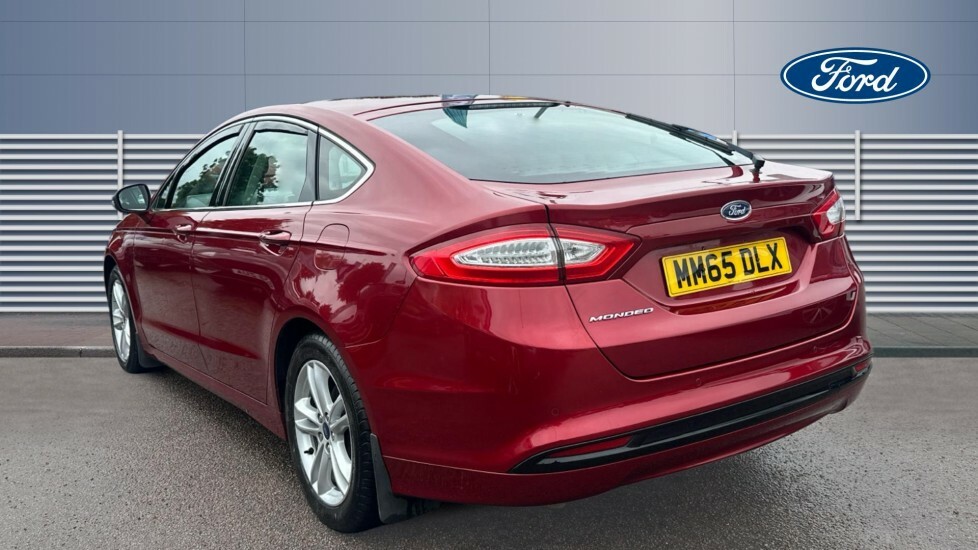 Ford Mondeo Titanium Red #2