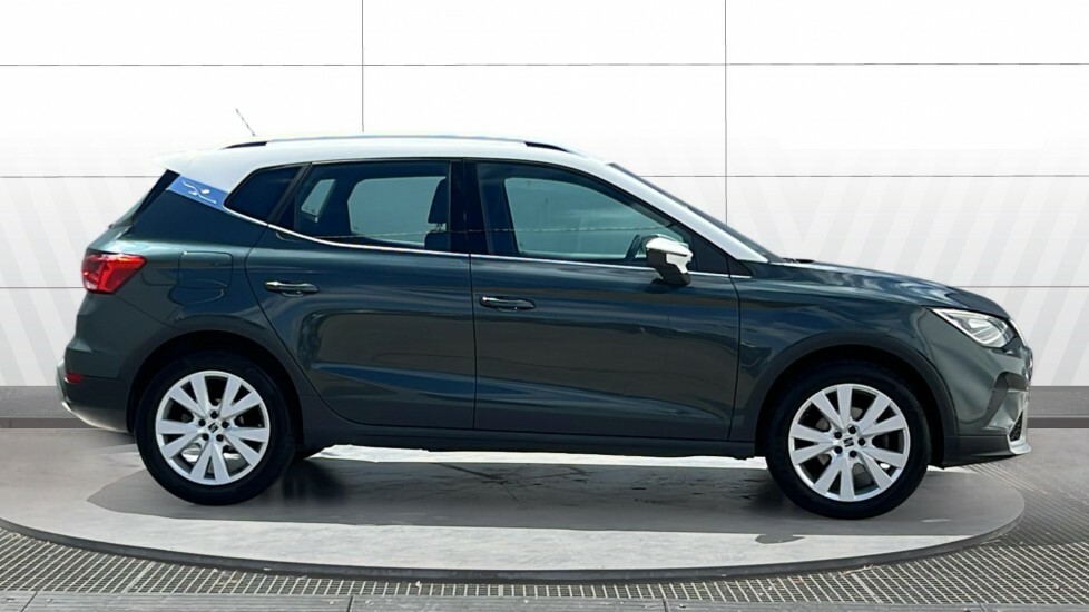 Seat Arona Xperience VK71CVB Green #5