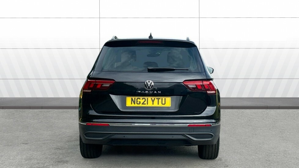 Volkswagen Tiguan Life Black #6