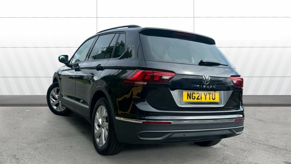 Volkswagen Tiguan Life Black #2