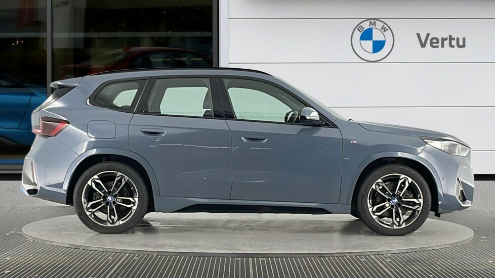 BMW iX1 M Sport AF23YYX #3