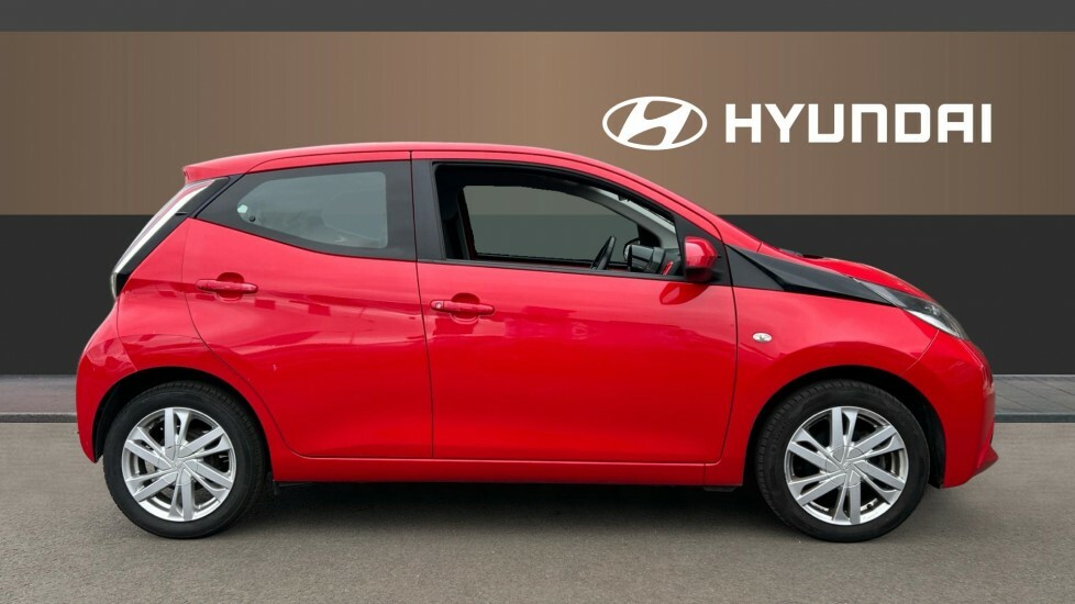 Toyota Aygo X X-pression DA16ENU Red #5