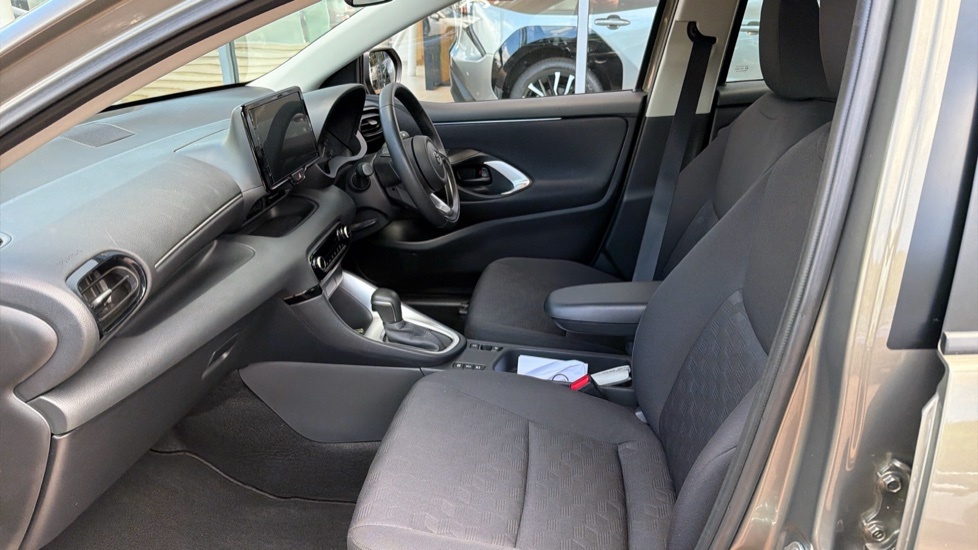 Toyota Yaris Icon NX73LNA Brown #5
